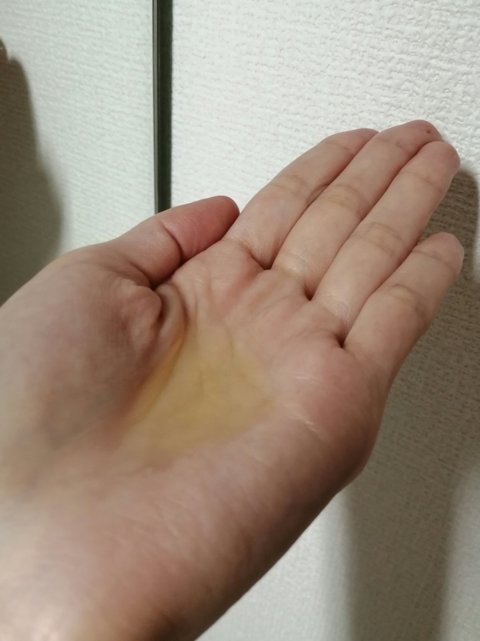 アルガンビューティー AGB クレンジングオイルのクチコミ「毛穴の黒ずみをどうにかしたくて買ったのですが本当に効果がありました！

角栓の先端を優しく少し.....」（3枚目）