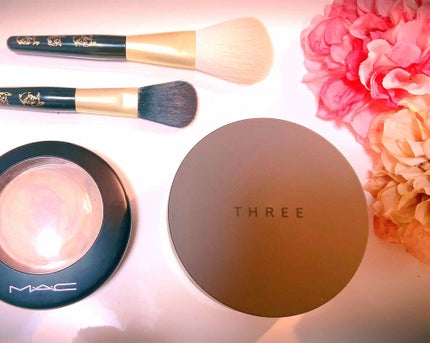 CHANEL・THREE・DECORTÉのルースパウダーを使った口コミ CHANEL・THREE・DECORTÉのルースパウダーを使った口コミ