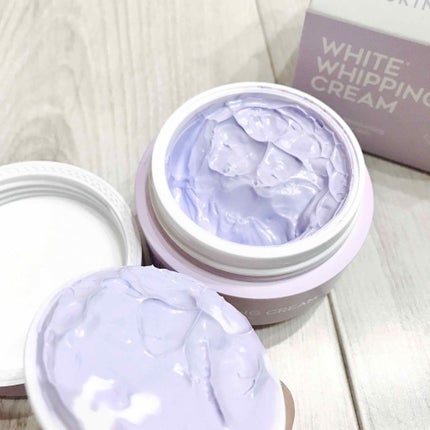 WHITE WHIPPING CREAM(ウユクリーム)/G9SKIN/化粧下地を使ったクチコミ(2枚目)