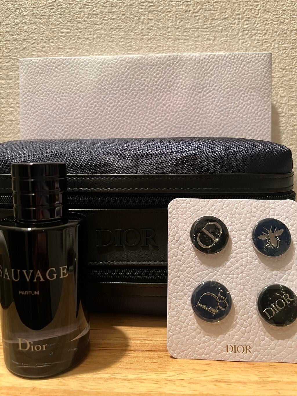 コスメボーイズ on LIPS 「✨Diorソヴァージュ パルファン🌌最近購入した香水をレビュー..」(3枚目)