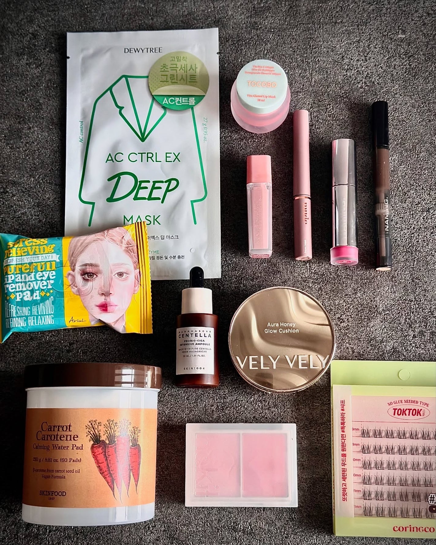 nita⌇フォロバ on LIPS 「韓国コスメ福袋🛍️COMEETBOX韓国で有名なコミットボック..」(6枚目)