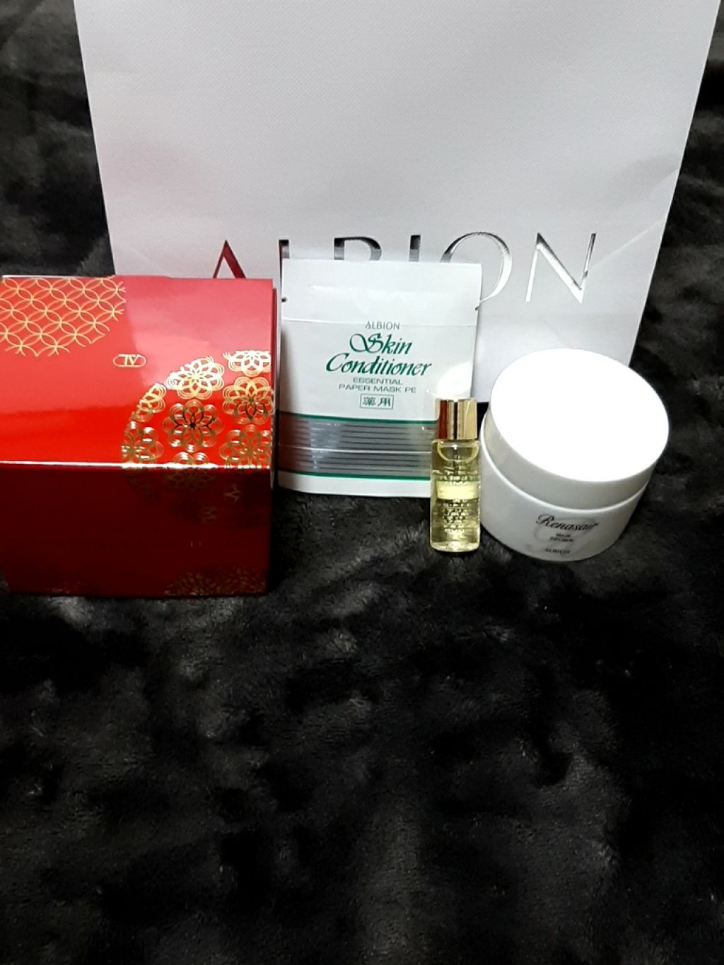 ラ プードル オートニュアンス/Elégance/プレストパウダーを使ったクチコミ（3枚目）