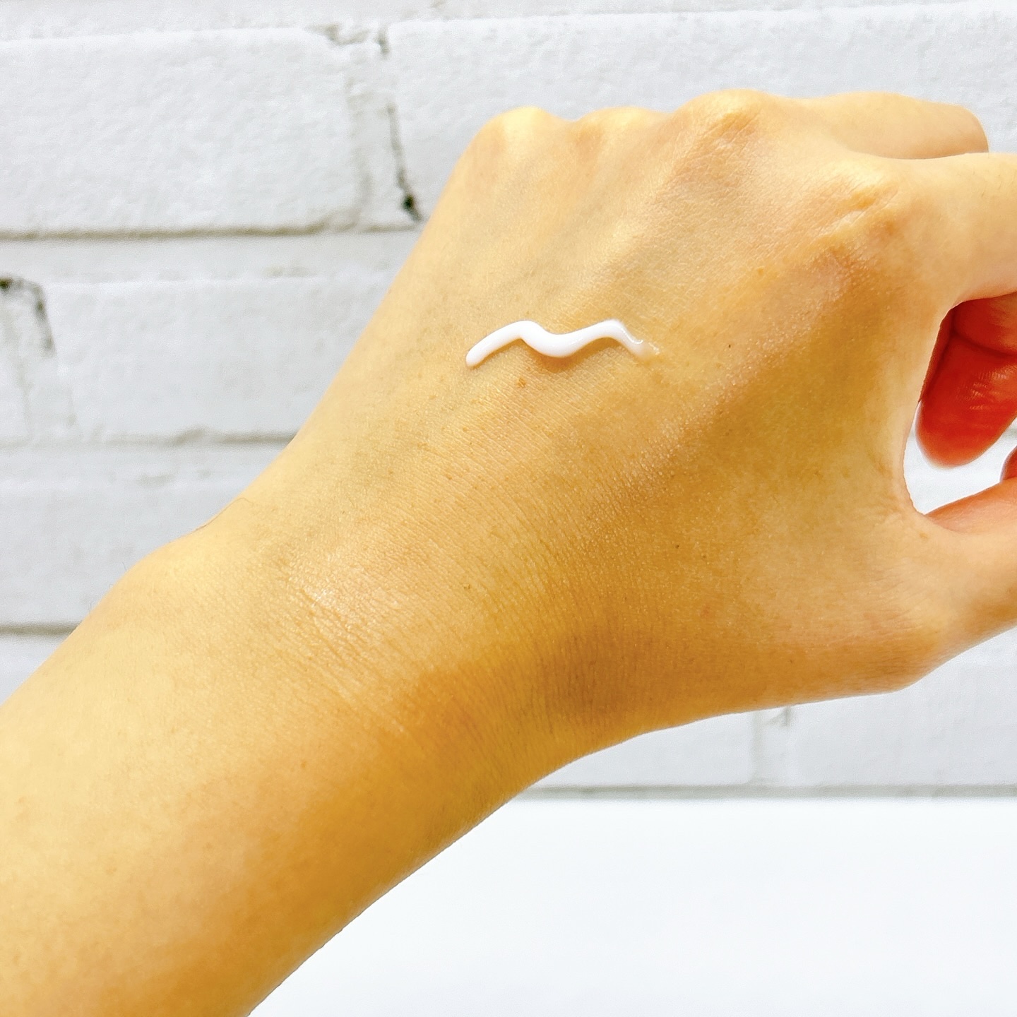 エッセンシャル リアル アイクリーム フォーフェイス/AHC/アイケア・アイクリームを使ったクチコミ（3枚目）