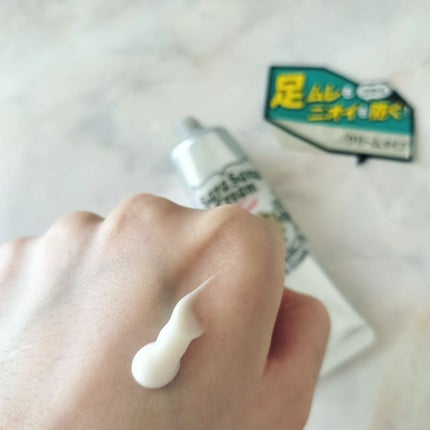 薬用足指さらさらクリーム/デオナチュレ/デオドラント・制汗剤を使ったクチコミ(3枚目)