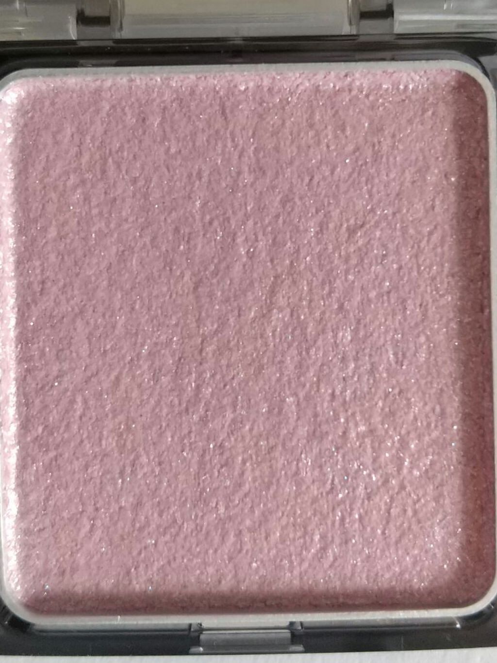  シアー グリッターアイズ/KiSS/単色アイシャドウを使ったクチコミ（2枚目）