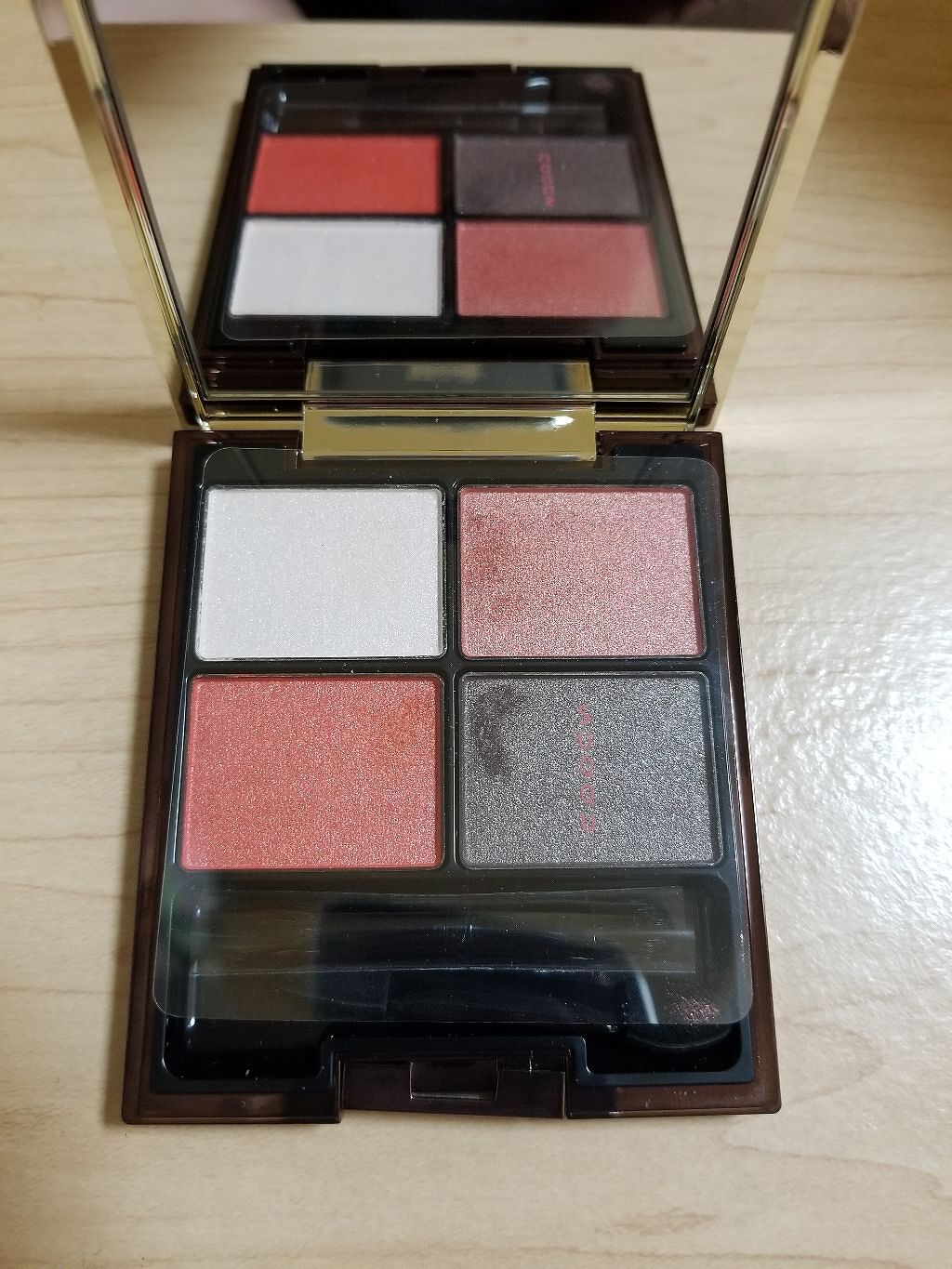 デザイニング カラー アイズ/SUQQU/アイシャドウパレットを使ったクチコミ（3枚目）