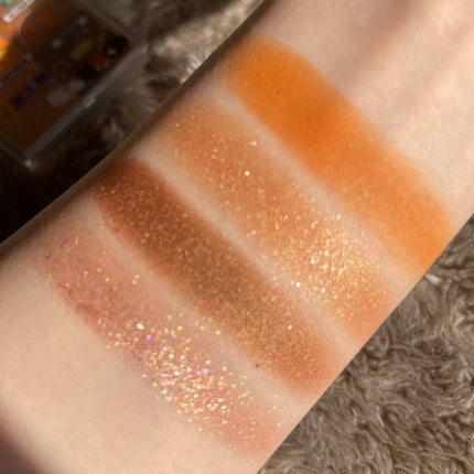 モーメントブログ4色アイシャドウ/FLORTTE/アイシャドウパレットを使ったクチコミ(5枚目)