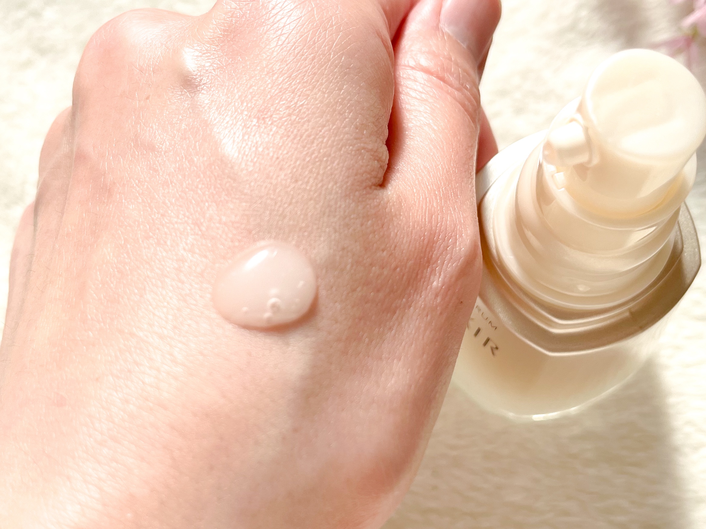 エリクシール　ザ セラム aa（医薬部外品）/エリクシール/美容液を使ったクチコミ（2枚目）