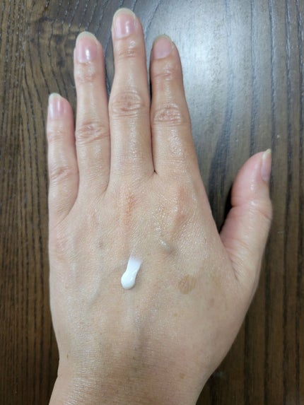 コエンリッチ ザ プレミアム 薬用CICAリペア ハンドクリーム/コエンリッチQ10/ハンドクリームを使ったクチコミ(3枚目)