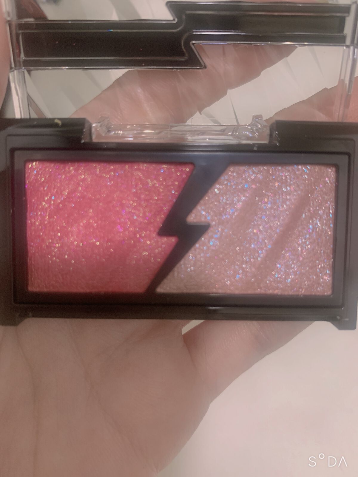 エレクトリックショックアイズ /KATE/アイシャドウパレットを使ったクチコミ（2枚目）