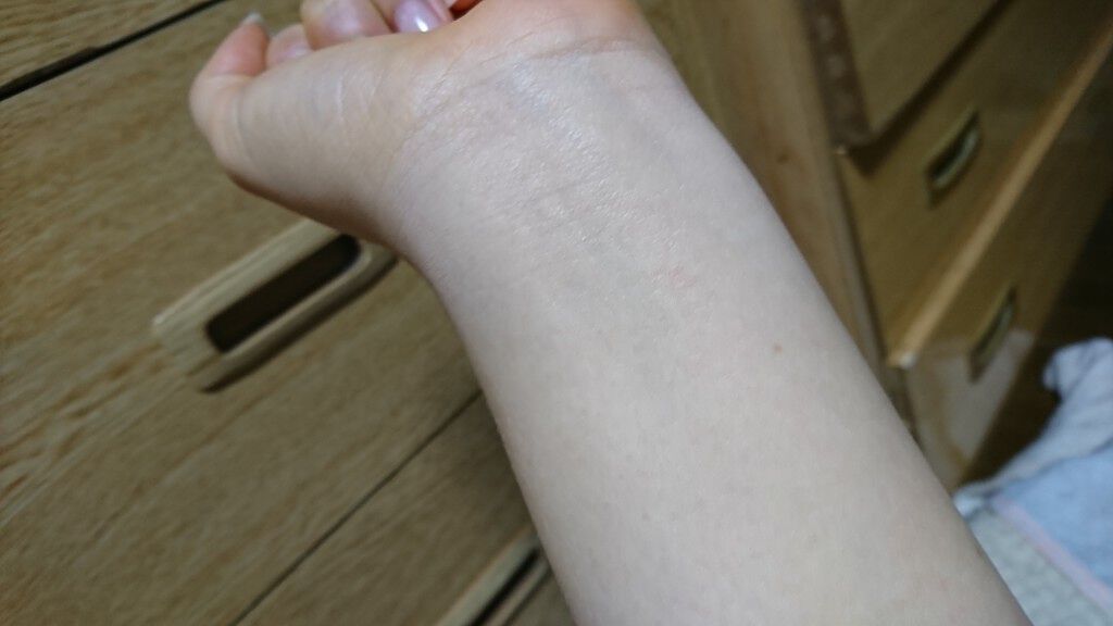 フローレス ルミエール ラディアンス パーフェクティング クッション/ローラ メルシエ/クッションファンデーションを使ったクチコミ(3枚目)