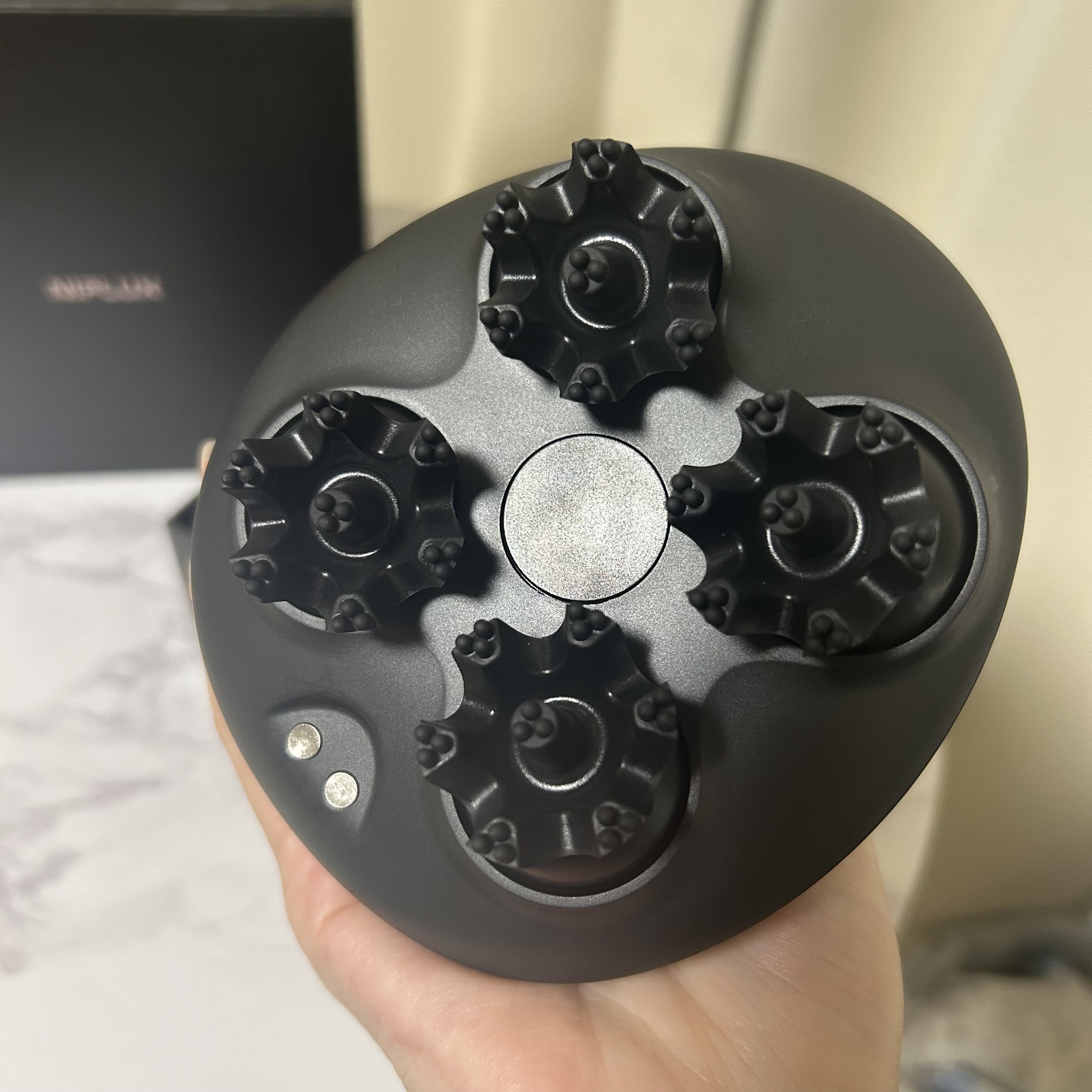 イーエムエスヘッドスパ/NIPLUX/ヘッドマッサージャーを使ったクチコミ（2枚目）