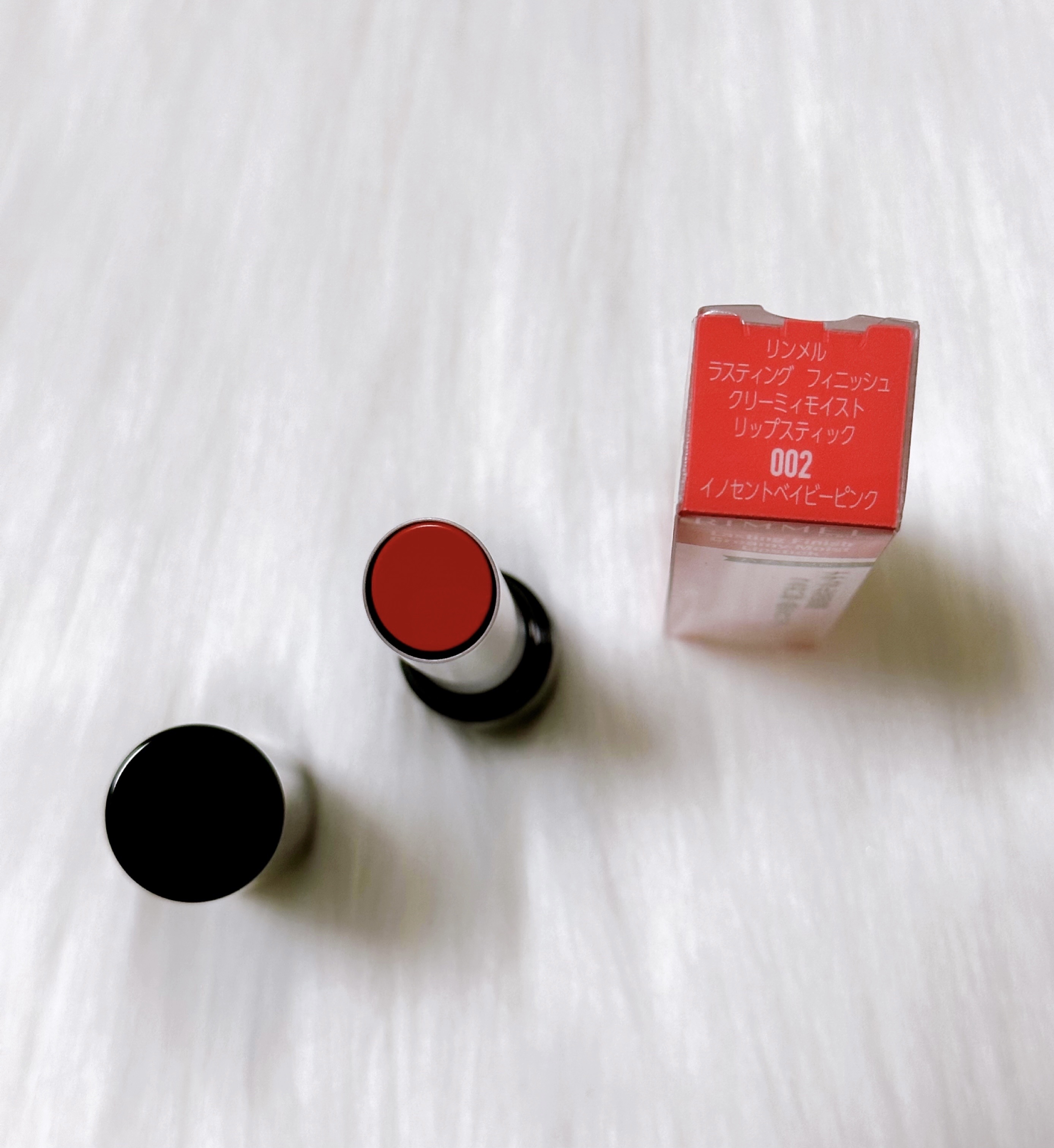ラスティング フィニッシュ クリーミィモイスト リップスティック 002 ヘルシーな可愛さイノセントベイビーピンク/リンメル ロンドン/口紅を使ったクチコミ（2枚目）
