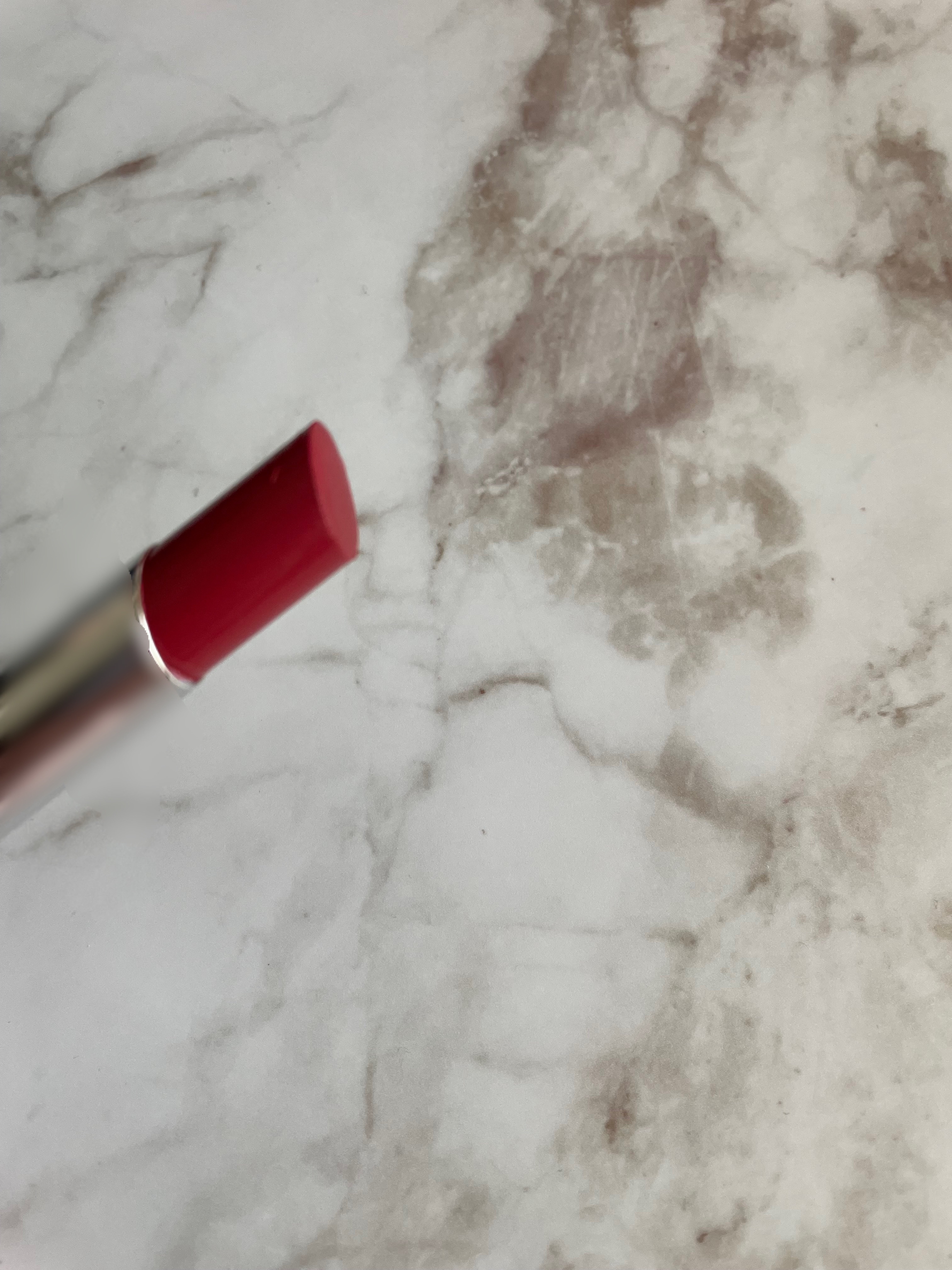 シャインオン 931 ミスチヴァス/ロレアル パリ/口紅を使ったクチコミ（2枚目）