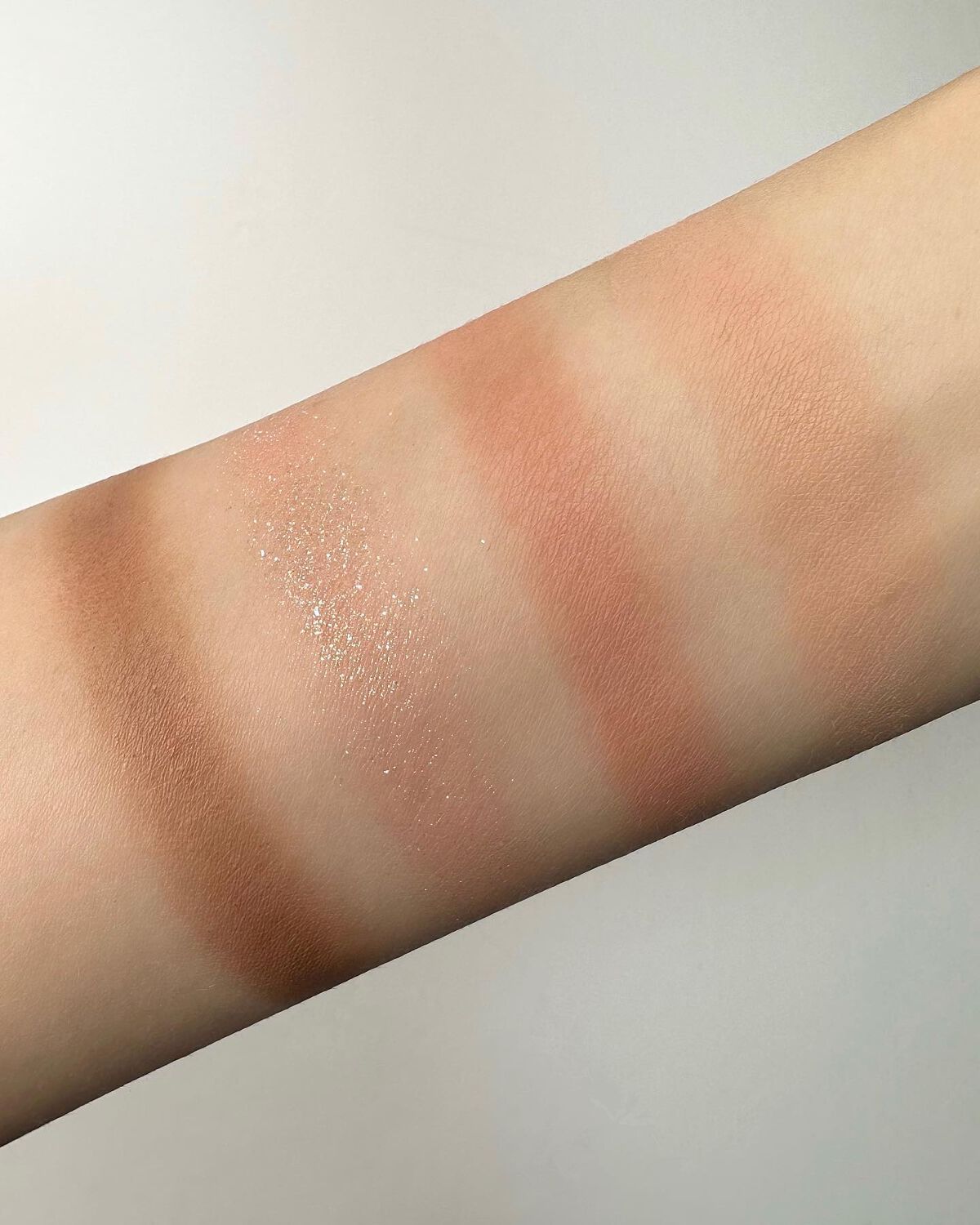 ベターザンアイズ/rom&nd/アイシャドウパレットを使ったクチコミ(2枚目)