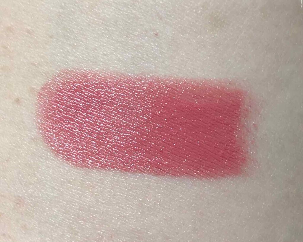 REVLON ウルトラ HD リップスティックのクチコミ「 レブロン
ウルトラ HD リップスティック
830 ローズ
¥1500(税抜)

しっかり発.....」（3枚目）