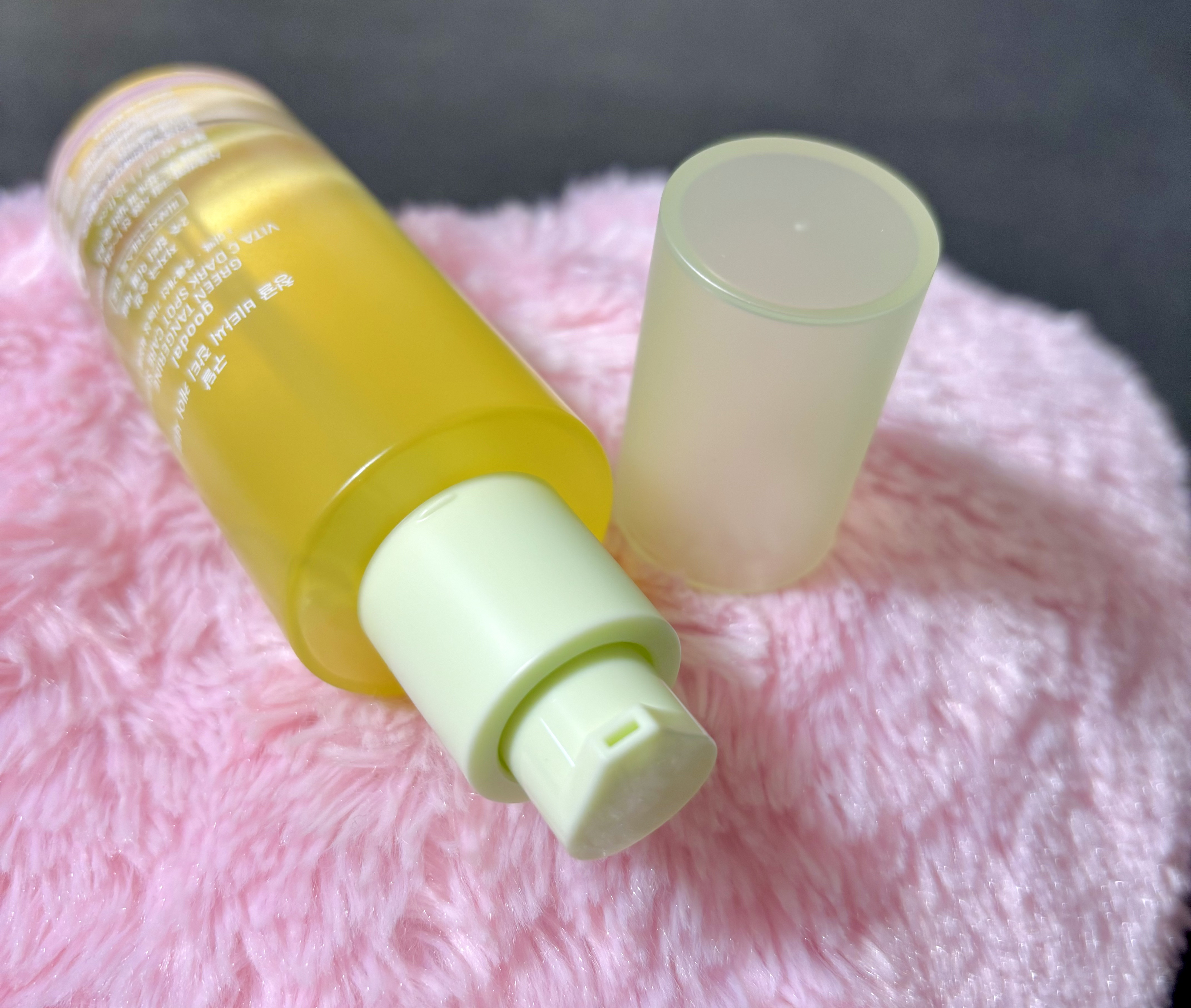 グリーンタンジェリン ビタC ダークスポットケアセラム/goodal/美容液を使ったクチコミ（3枚目）