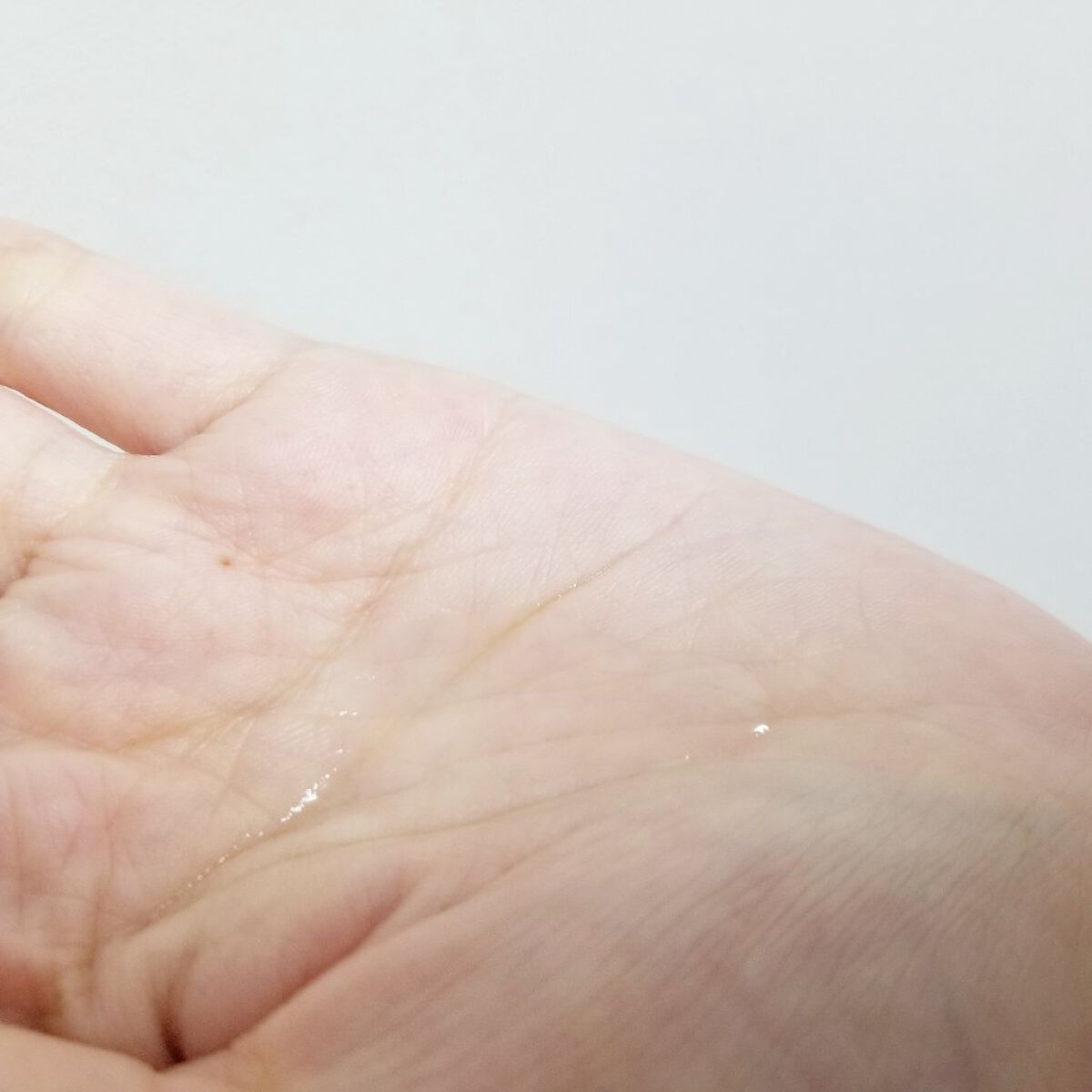 エッセンシャル プレミアム ウォータートリートメント EXスムース/エッセンシャル/アウトバストリートメントを使ったクチコミ(4枚目)