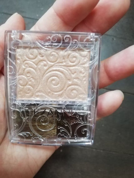 パールグロウハイライト/CEZANNE/パウダーハイライトを使ったクチコミ(2枚目)