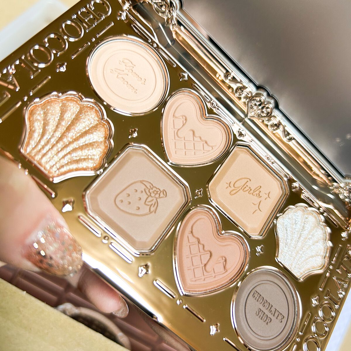 チョコレートシリーズアイシャドウパレット/FlowerKnows/アイシャドウパレットを使ったクチコミ(1枚目)