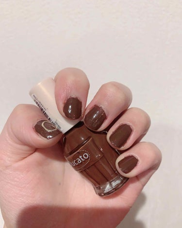 デュカートカカオをつかってネイル💅
チョコネイル🍫
だいぶ昔に買ったポリッシュ💅
塗りにくくて雑になってしまったけど残しとく🤪
#デュカート