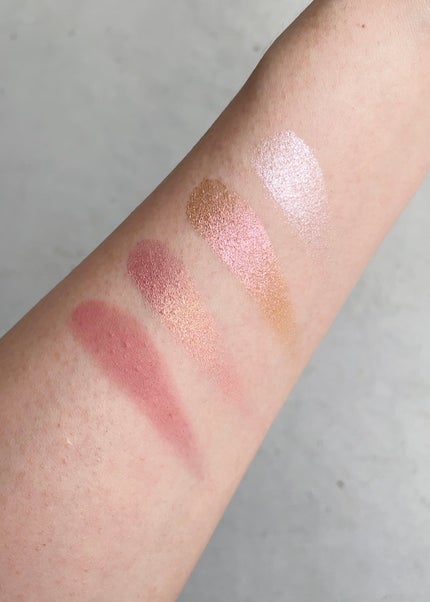 リュクス アイシャドウ クォード グロウ ウィズ ラブ コレクション/BOBBI BROWN/アイシャドウパレットを使ったクチコミ(5枚目)