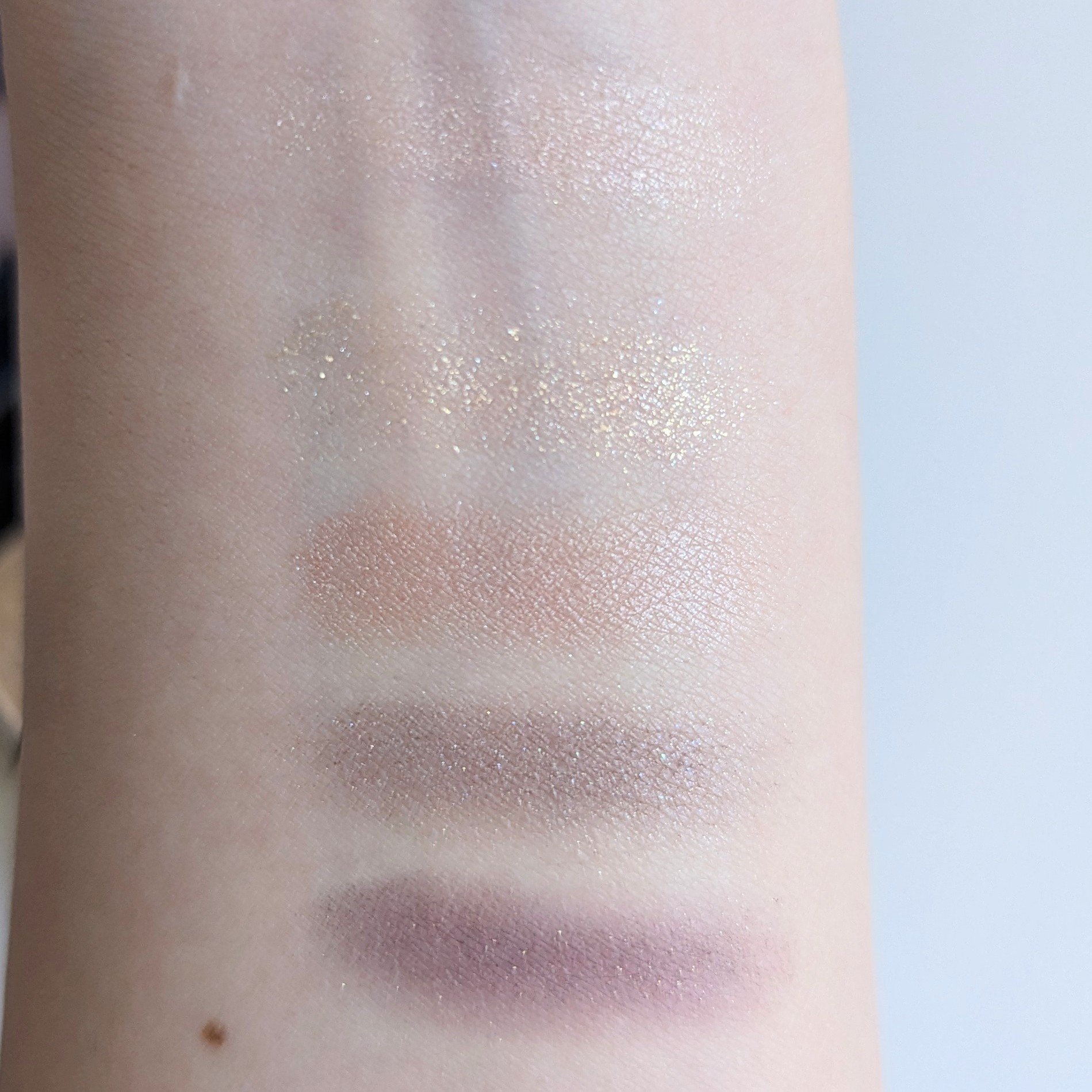 SUQQU アイ&フェイス コンパクト 101 冬響 -TOUKYOU（限定色）/SUQQU/アイシャドウパレットを使ったクチコミ（2枚目）