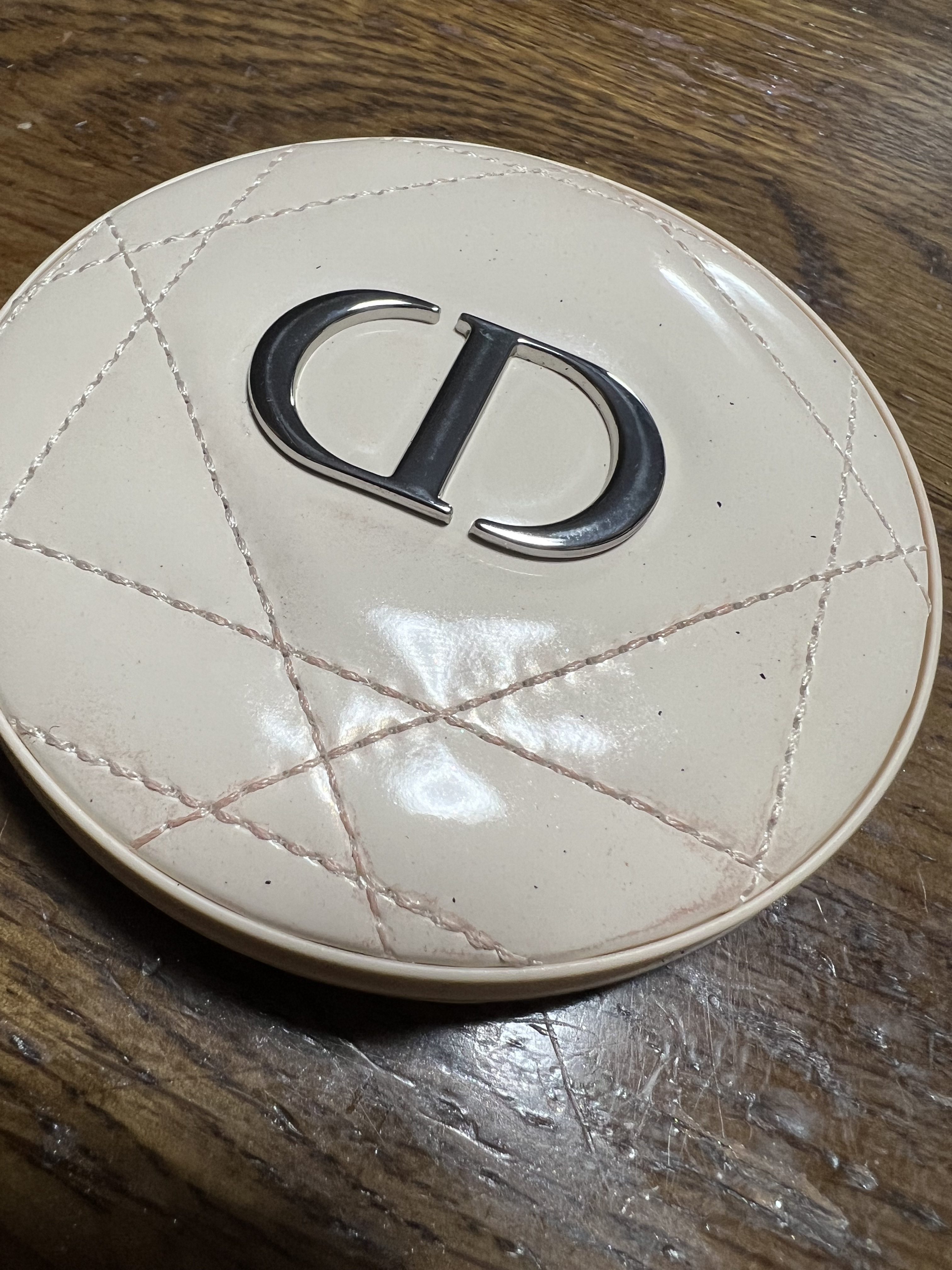 ディオールスキン フォーエヴァー クチュール ルミナイザー/Dior/プレストパウダーを使ったクチコミ（1枚目）