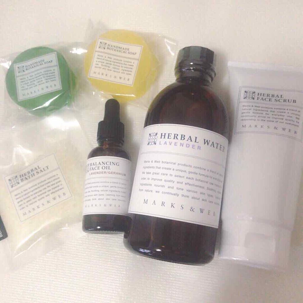 バランシングフェイスオイル ラベンダー/ゼラニウム/MARKS&WEB/ブースター・導入液を使ったクチコミ（2枚目）