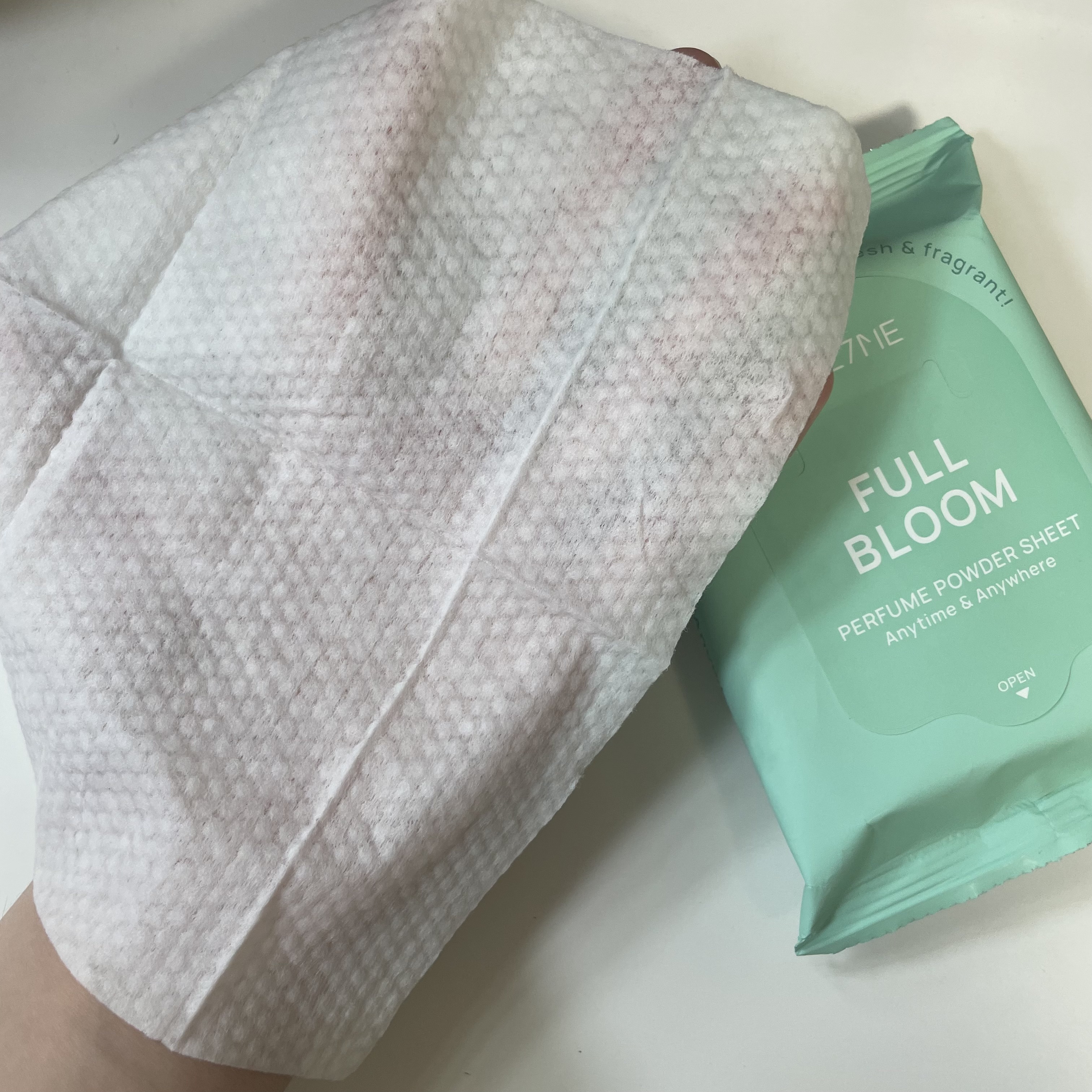 ジュライミー フレグランスパウダーシート フルブルーム/JUL7ME/ボディシートを使ったクチコミ（3枚目）