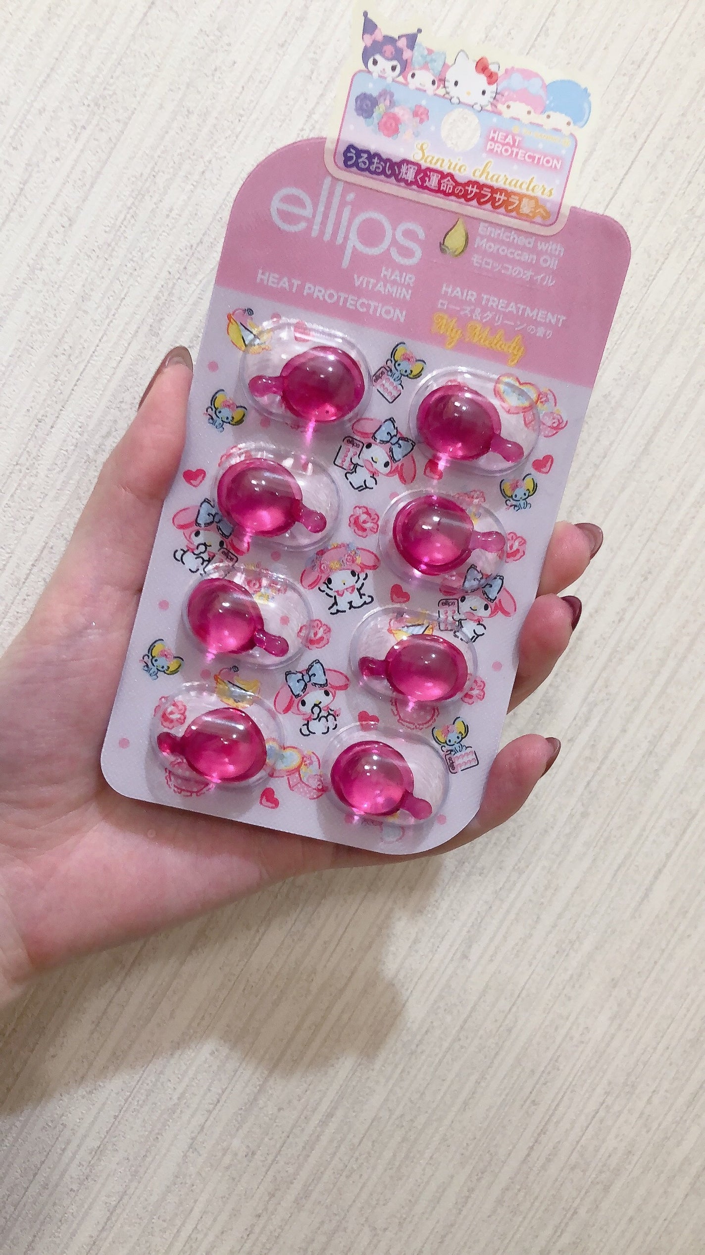 【サンリオ限定デザイン】ellips(エリップス)ヘアオイル シートタイプ8粒 (ピンク/ローズ&グリーンの香り)マイメロ/ellips/ヘアオイルを使ったクチコミ(1枚目)