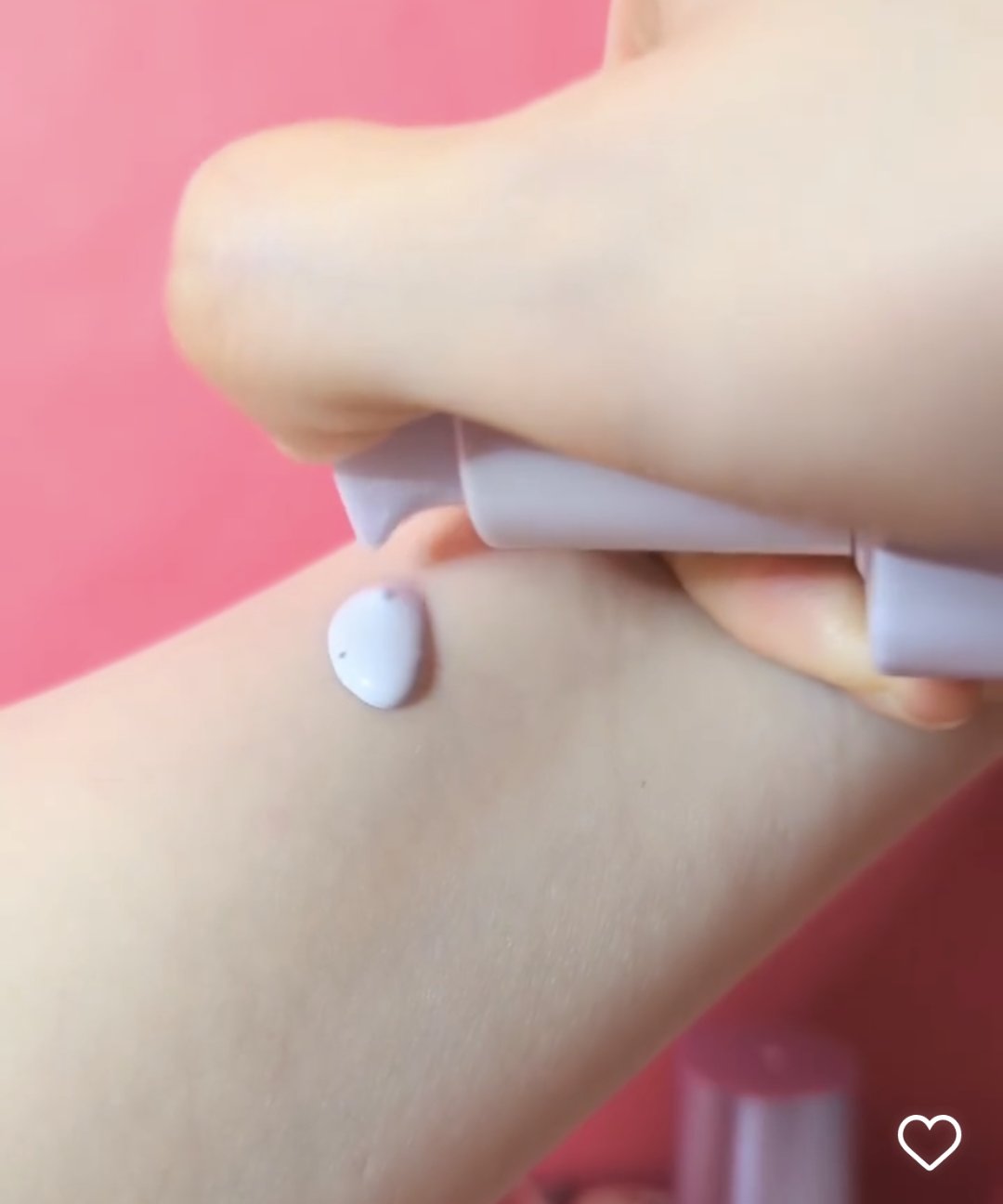 マスクフィットトーンアップエッセンス/TIRTIR(ティルティル)/化粧下地を使ったクチコミ（2枚目）