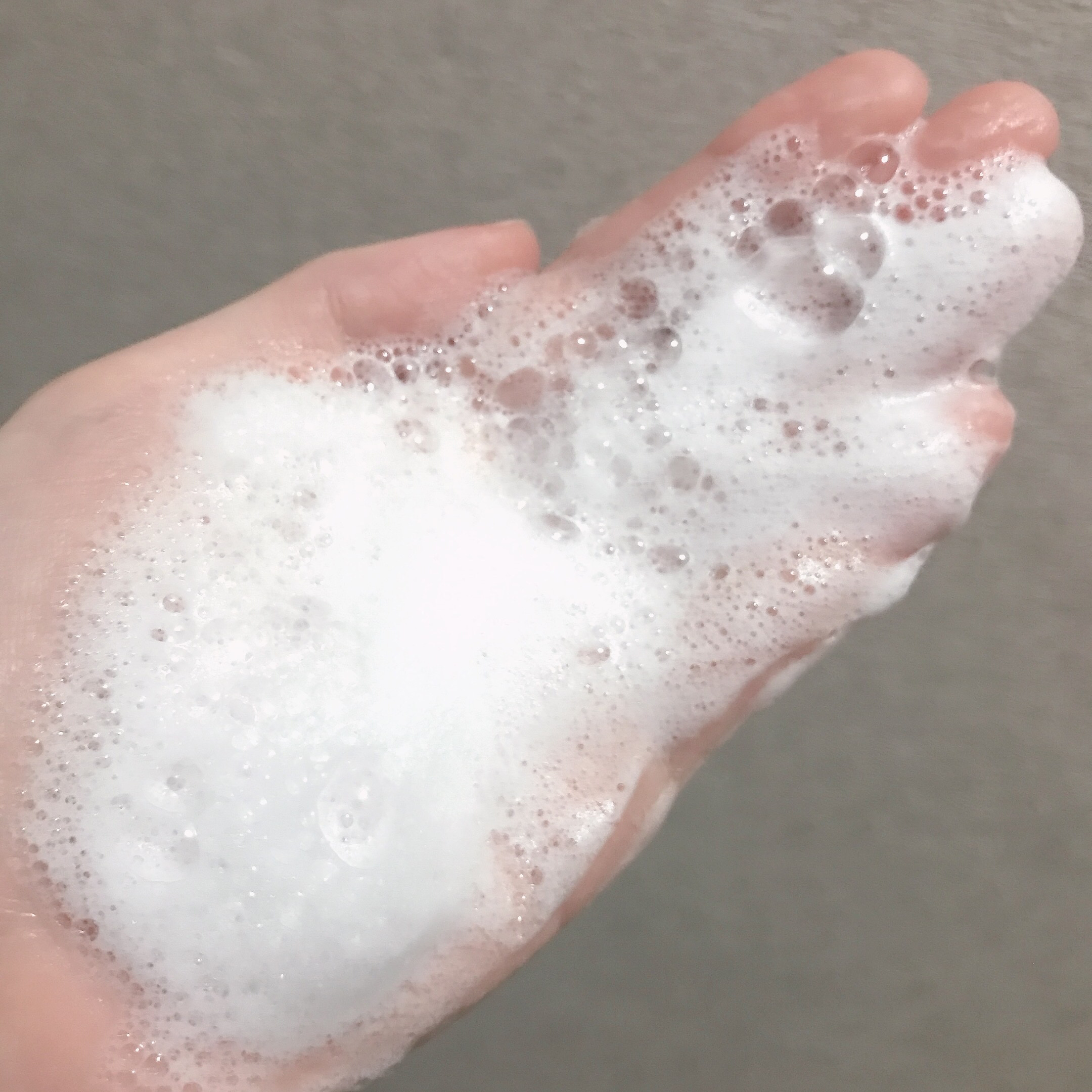 クリームケア ボディウォッシュ W保水美肌 リラクシングソープの香り/ニベア/ボディソープを使ったクチコミ（3枚目）