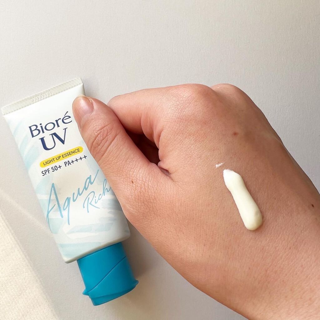 ビオレUV アクアリッチ ライトアップエッセンス/ビオレ/日焼け止めクリームを使ったクチコミ(2枚目)