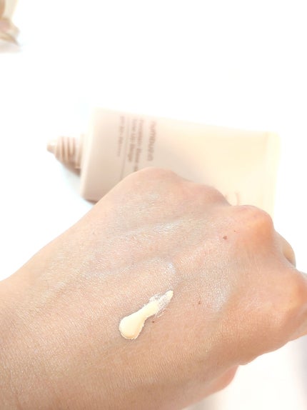 3番 ノーファンデ陶器肌トーンアップクリーム/numbuzin/化粧下地を使ったクチコミ(3枚目)