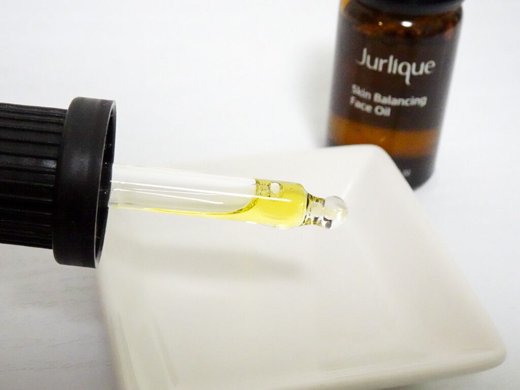 スキンバランシングフェイスオイル 10ml/ジュリーク/フェイスオイルを使ったクチコミ（2枚目）