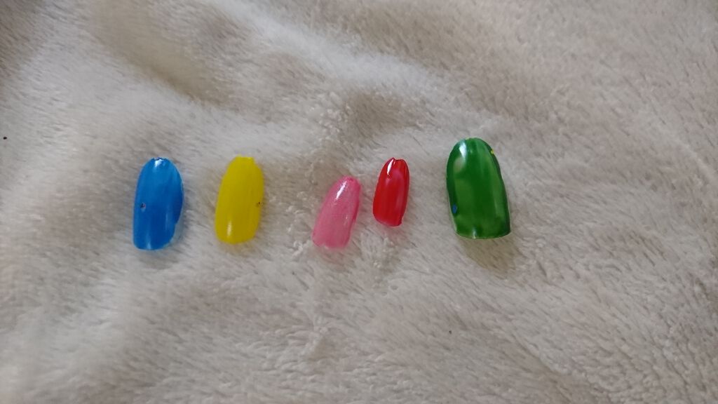 クレパス色ネイル/デコラガール/メイクアップキットを使ったクチコミ（2枚目）