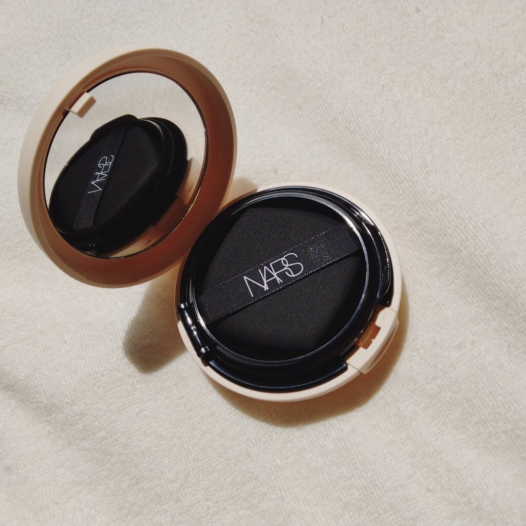 ピュアラディアントプロテクション アクアティックグロー クッションファンデーション SPF50+／PA+++/NARS/クッションファンデーションを使ったクチコミ（2枚目）