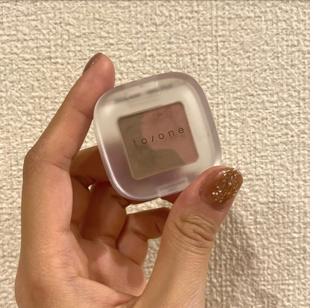 ペタル フロート アイシャドウ 04 FLORA ON SAND/to/one/アイシャドウパレットを使ったクチコミ（2枚目）