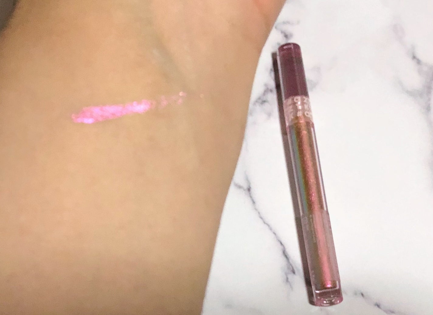 オーロラリキッドアイシャドウ/aZTK/リキッドアイシャドウを使ったクチコミ(2枚目)