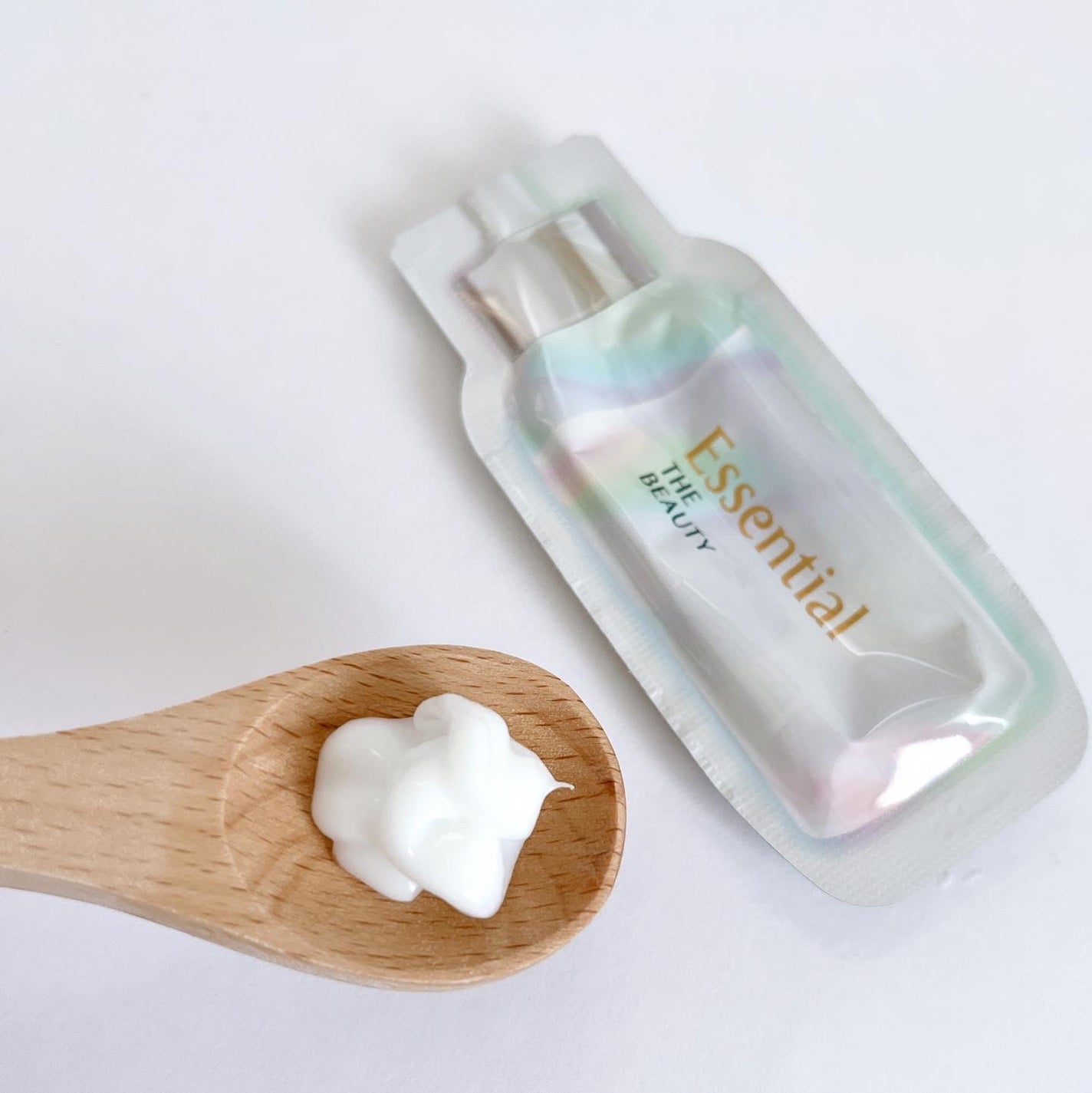 ザビューティ うるツヤチャージヘアパック/エッセンシャル/ヘアマスク・ヘアパックを使ったクチコミ(3枚目)