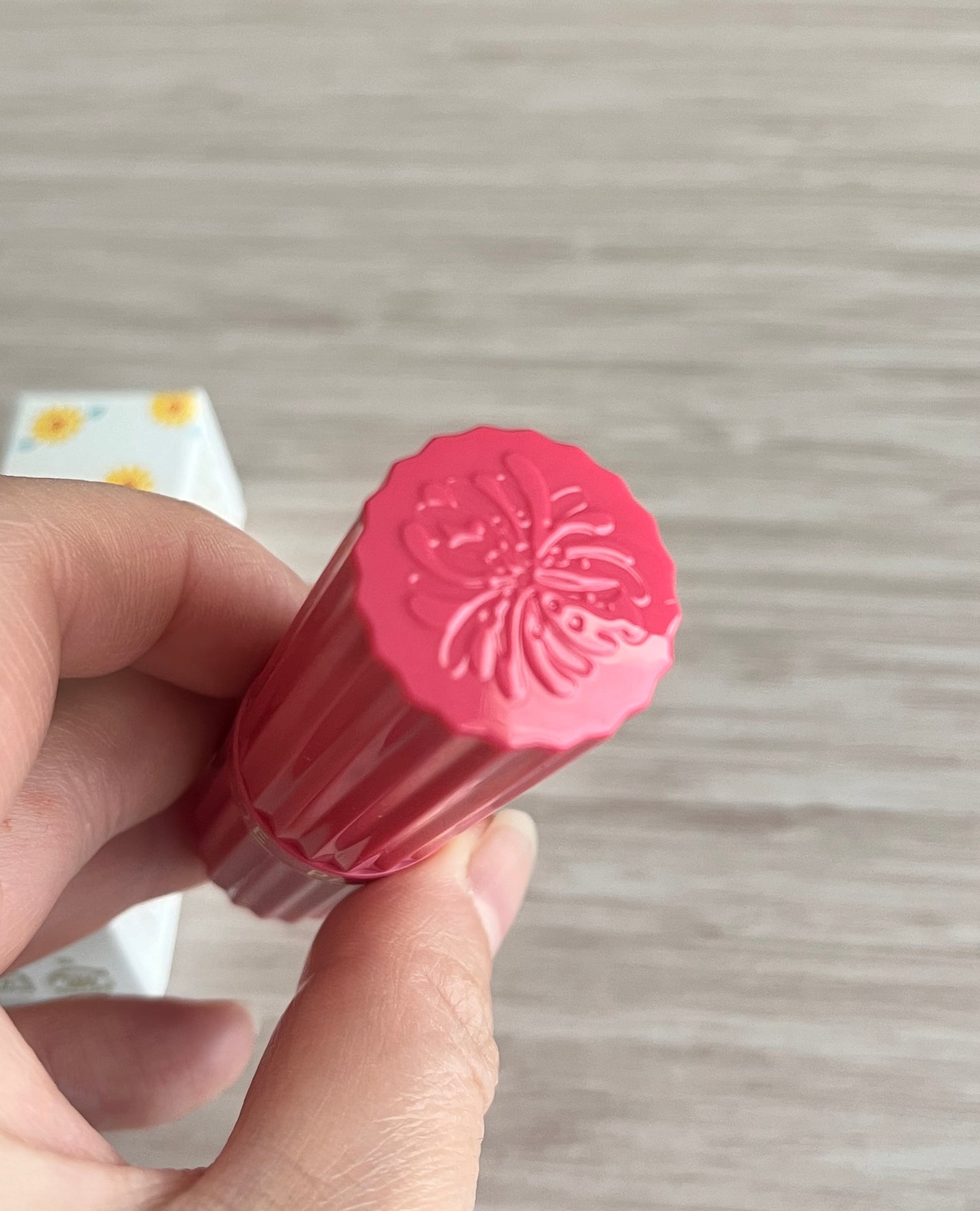 リップスティック トリートメント CS/PAUL & JOE BEAUTE/リップクリームを使ったクチコミ(3枚目)