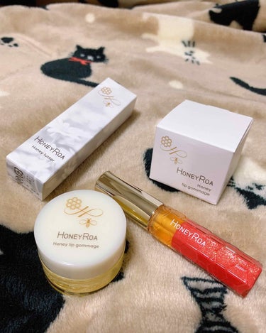 ⭐︎VECUA Honey
ハニーラスターr  03カンナ     ¥2808
ハニーリップゴマージュ     ¥2808


唇の皮向けが気になって買いました💦

ケア商品として有名なベキュア

グロ