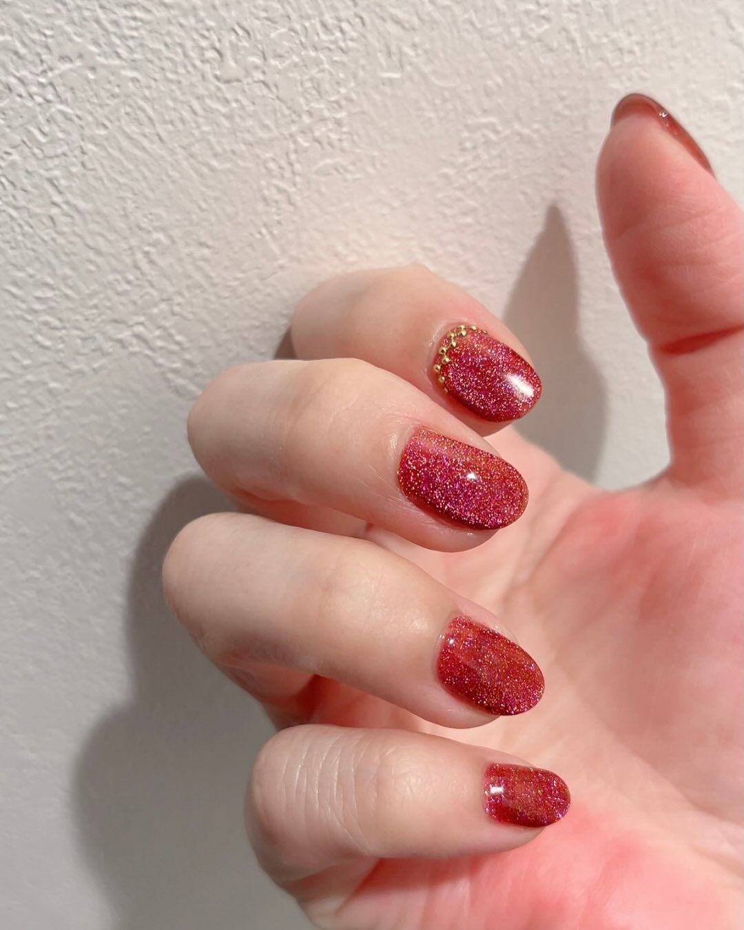 emi@フォロバ100 on LIPS 「𝚛𝚎𝚍𝚖𝚊𝚐𝚗𝚎𝚝𝚗𝚊𝚒𝚕𝚜𓂃𓂃。:*ホリデー気分の赤マグネッ..」(2枚目)