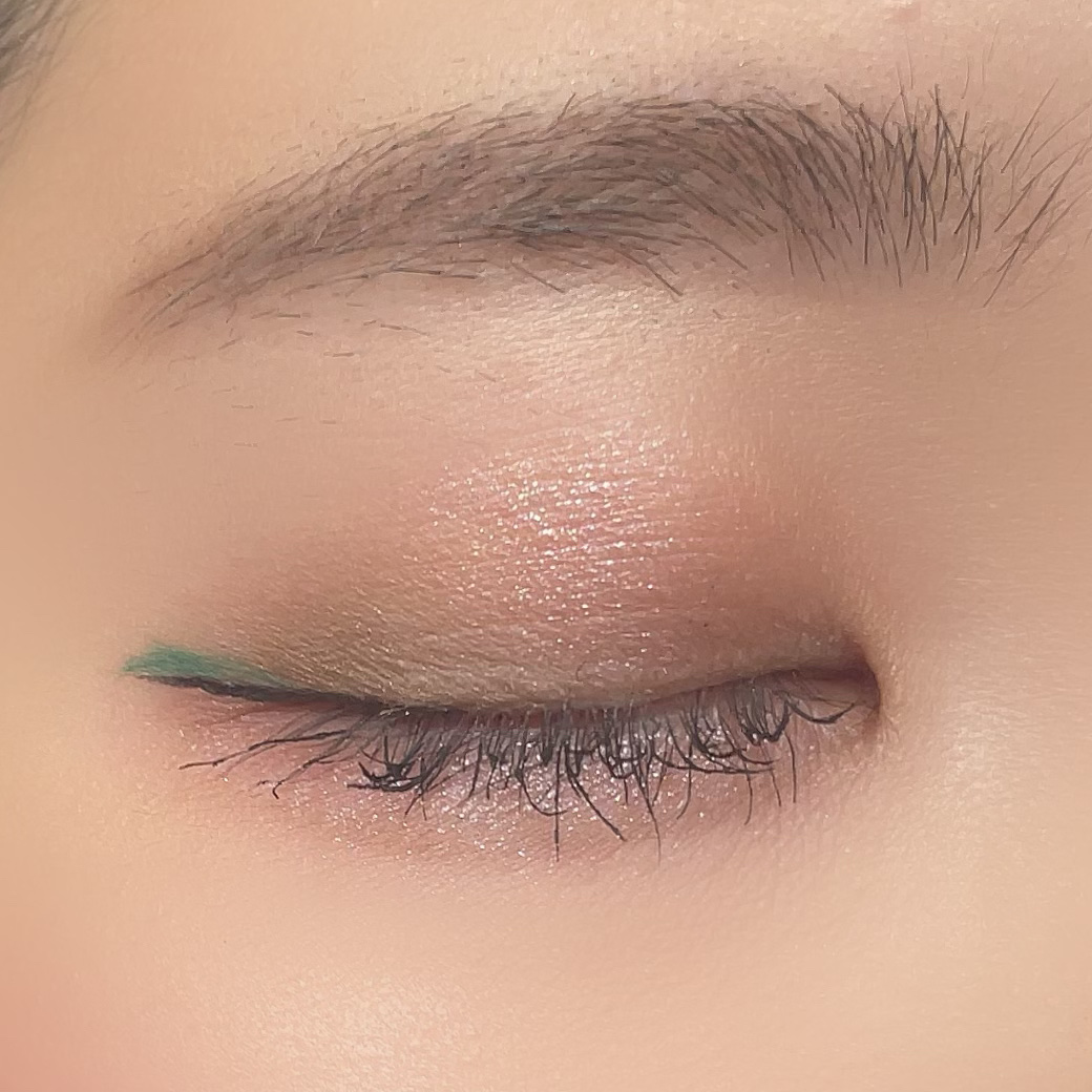 グランドイリュージョン リキッド リップカラー レッツ ロック/M・A・C/リップグロスを使ったクチコミ（3枚目）