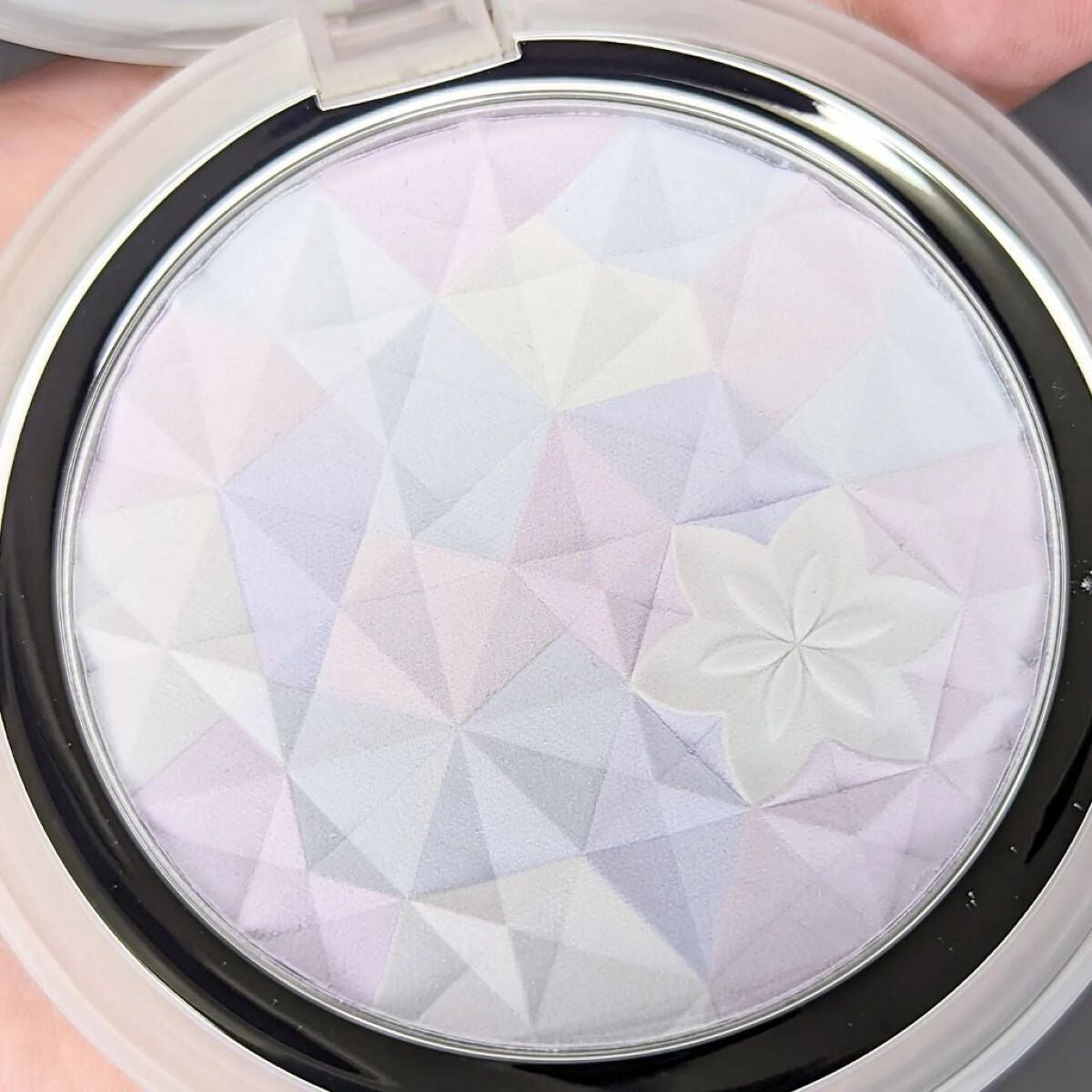 AQ オーラ リフレクター/DECORTÉ/プレストパウダーを使ったクチコミ(2枚目)