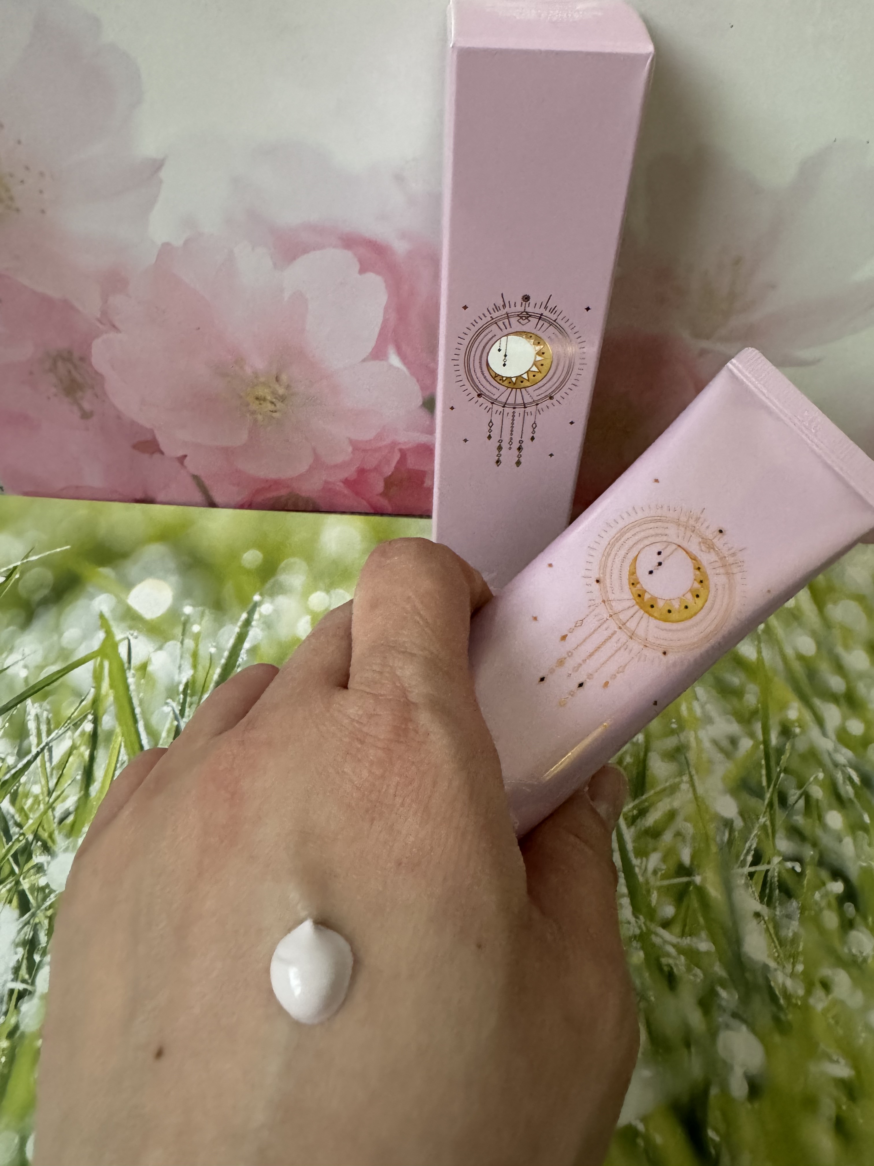 コラーゲンモイスチャーカラーコントロール/illuN/化粧下地を使ったクチコミ（3枚目）