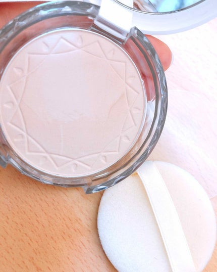 UVクリアフェイスパウダー/CEZANNE/プレストパウダーを使ったクチコミ(2枚目)