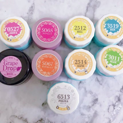 なかやまちえこ on LIPS 「琥珀糖ネイル🍨⠀⠀#youtube⠀琥珀糖のネイル【作り方】⠀..」(4枚目)