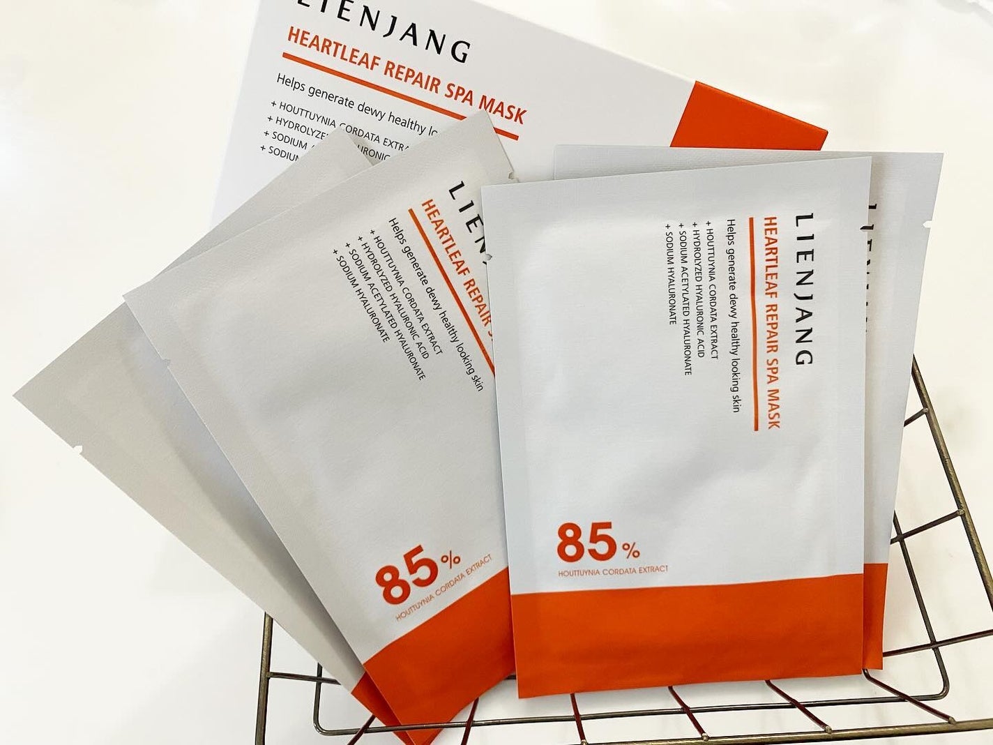 sarichan1219 on LIPS 「ドクダミエキス配合のゲルタイプシートマスク😊ドクダミエキスを8..」(1枚目)